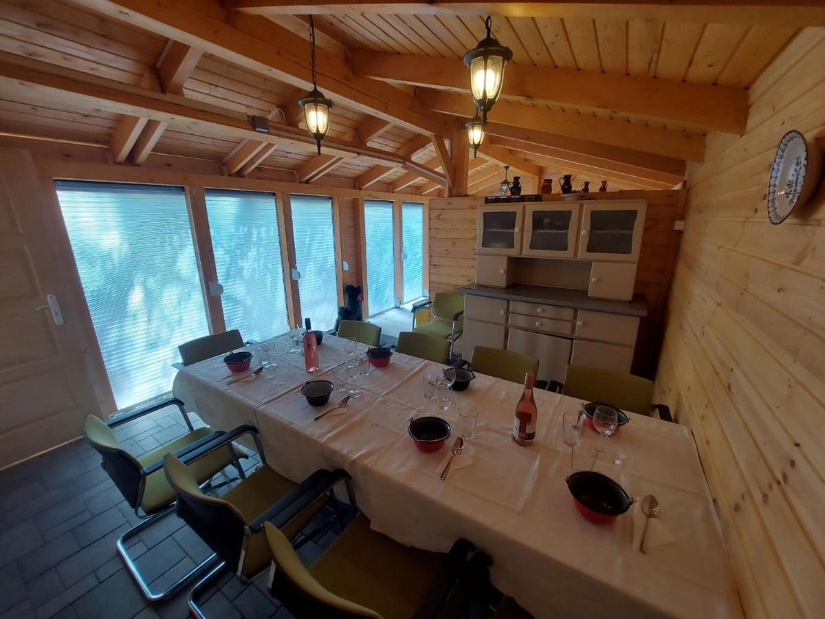 E-Tekergok Haza Hotell Bukkzserc Exteriör bild