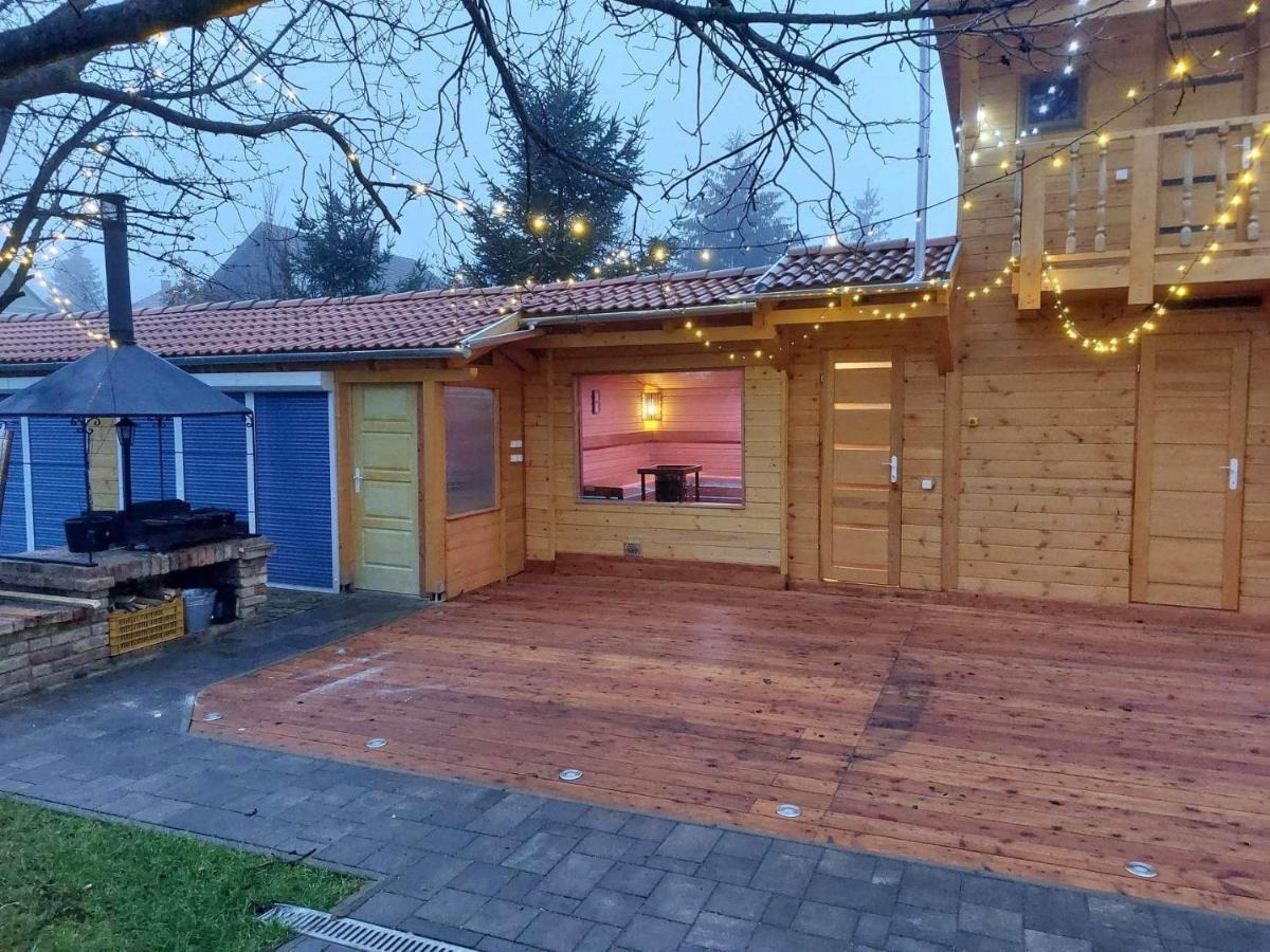 E-Tekergok Haza Hotell Bukkzserc Exteriör bild